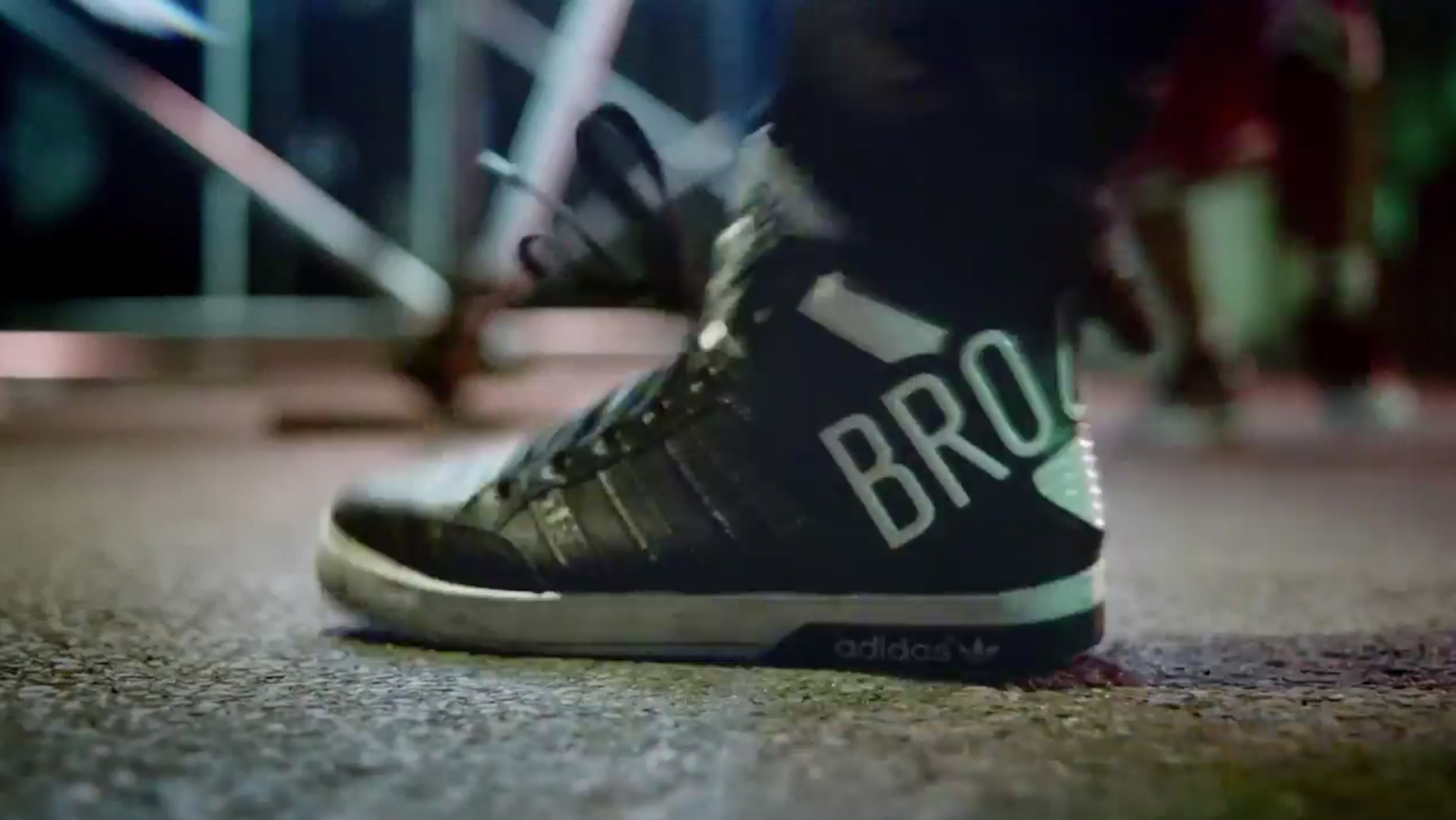 Réduction authentique adidas brooklyn nets foot locker Baskets